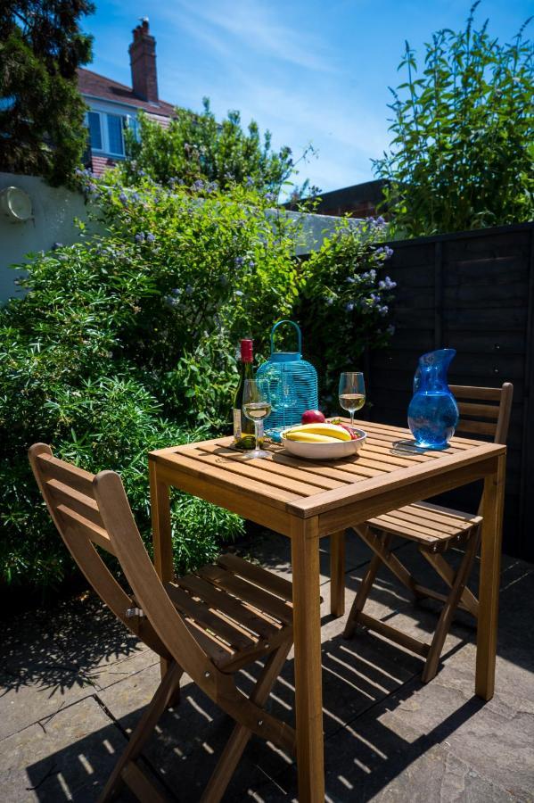 Appartement Birdsong & Pine: Parking & Garden à Worthing Extérieur photo